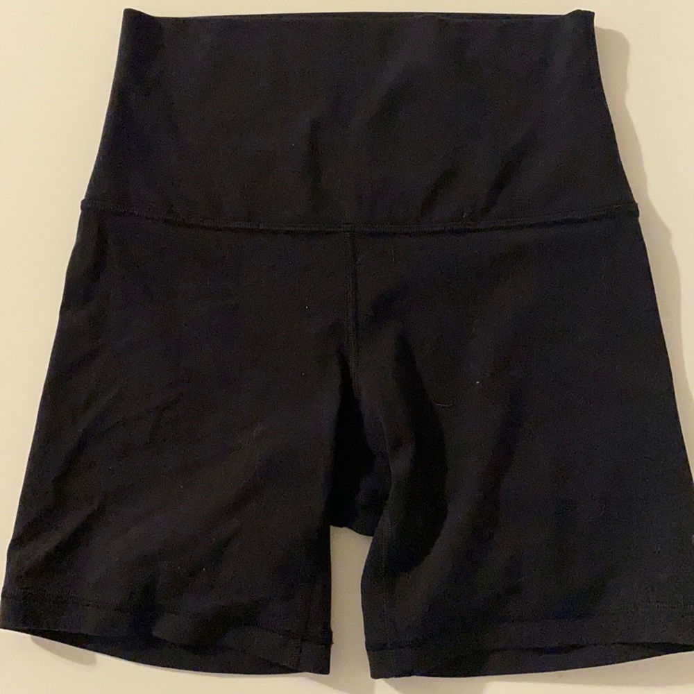 Lululemon Black Align Biker Shorts 6”